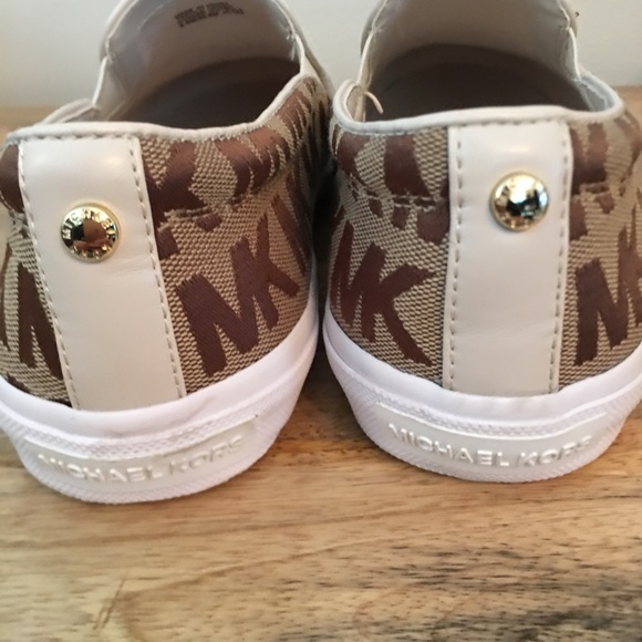 NWOB Michael Kors Slide-On Sneakers - Picture 6 of 7